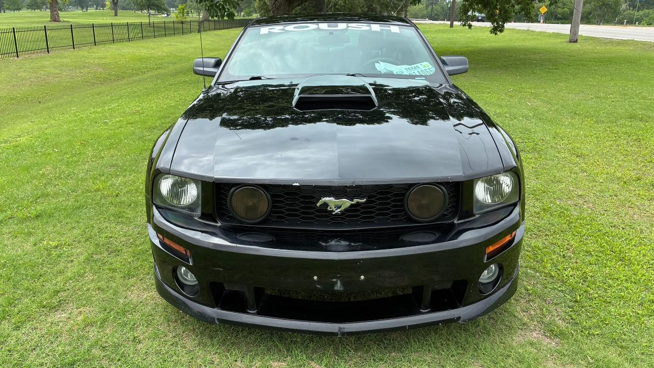 Ford Mustang GT Deluxe Coupe 2006