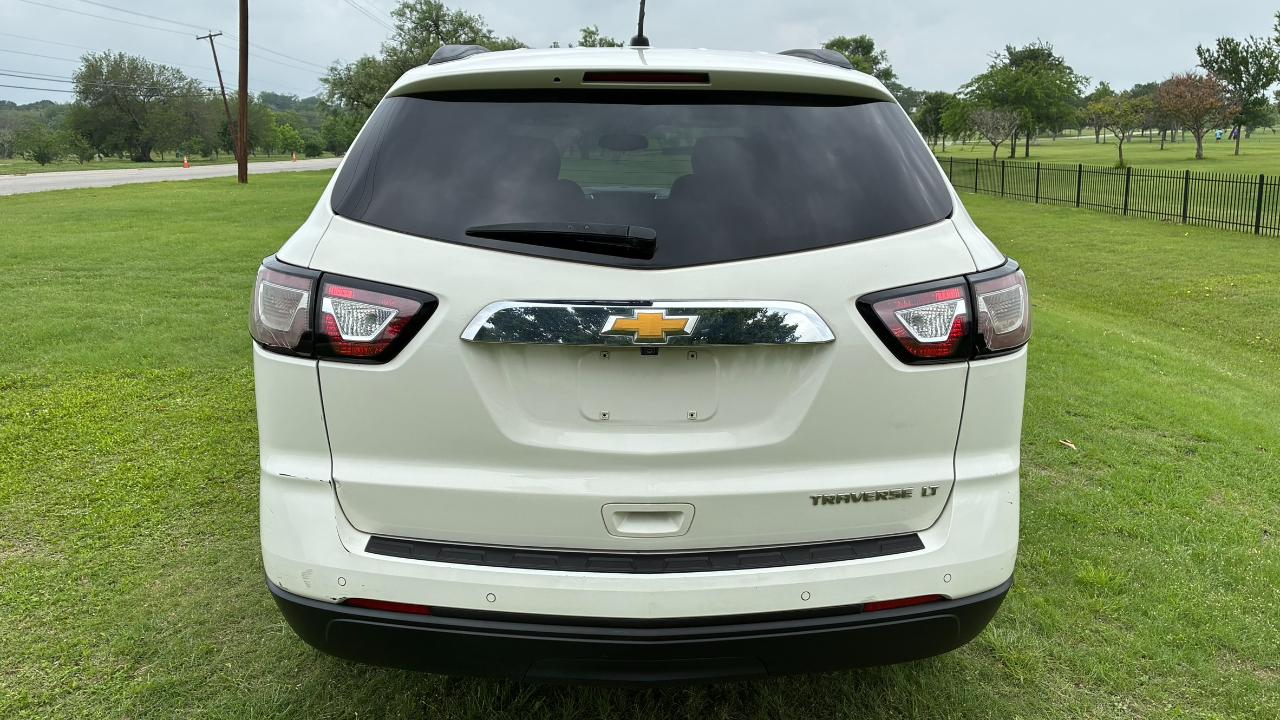 Chevrolet Traverse 1LT FWD 2013