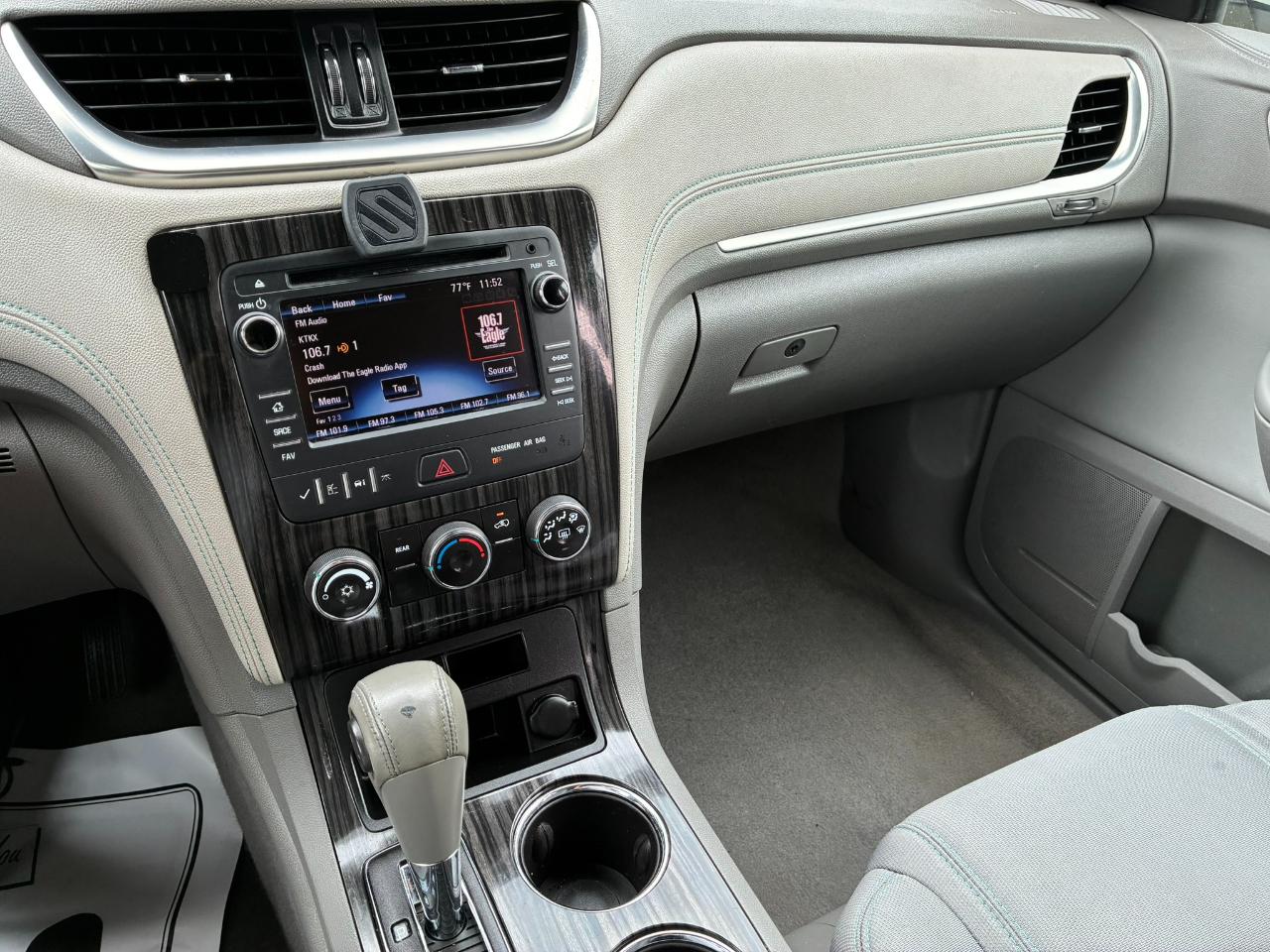 Chevrolet Traverse 1LT FWD 2013