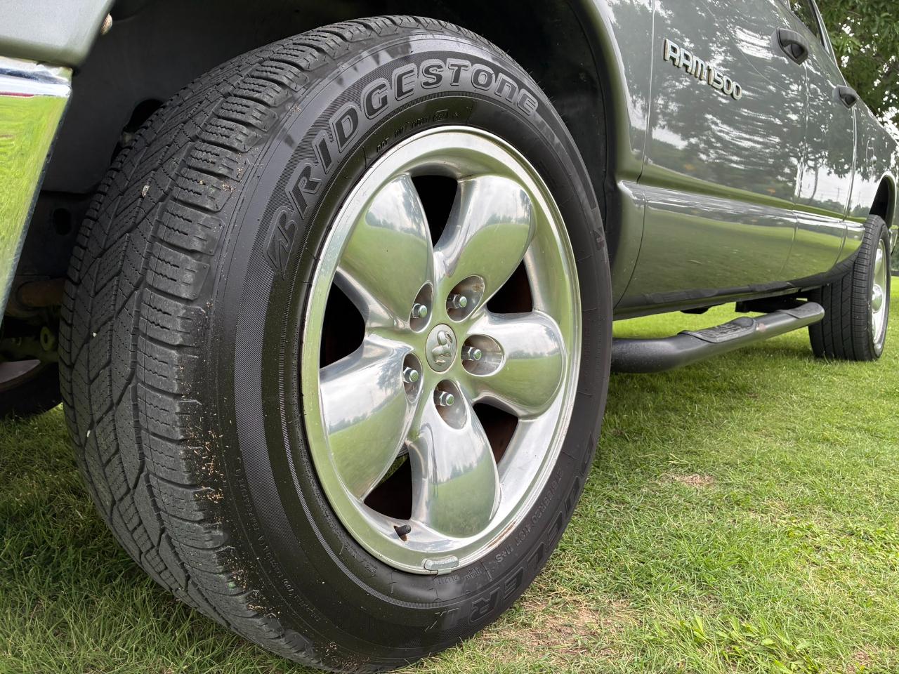 Dodge Ram 1500 Laramie Quad Cab Long Bed 2WD 2005