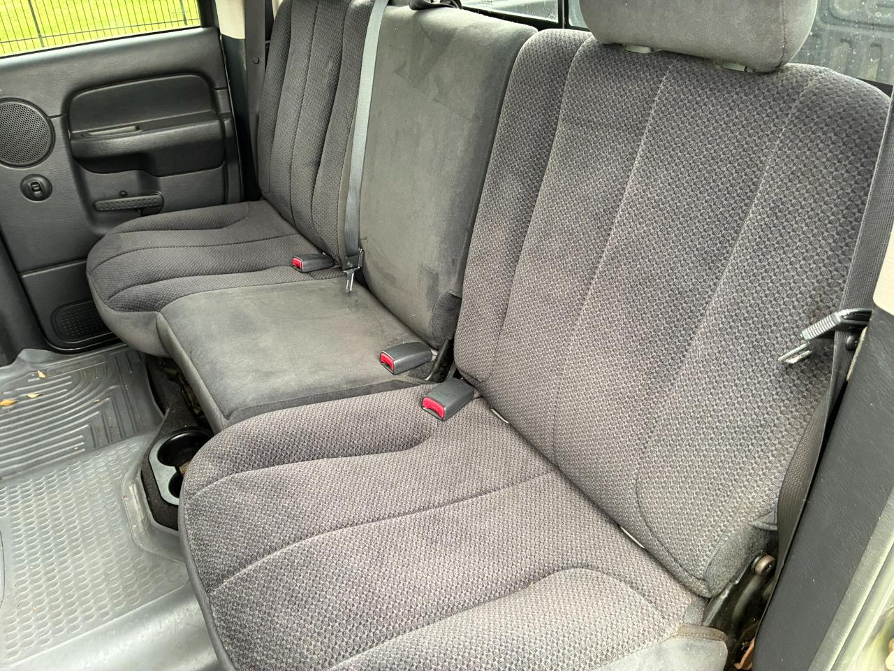 Dodge Ram 1500 Laramie Quad Cab Long Bed 2WD 2005