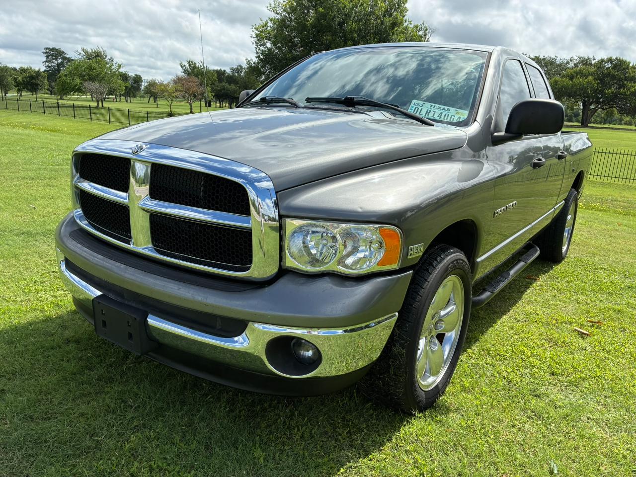 Dodge Ram 1500 Laramie Quad Cab Long Bed 2WD 2005