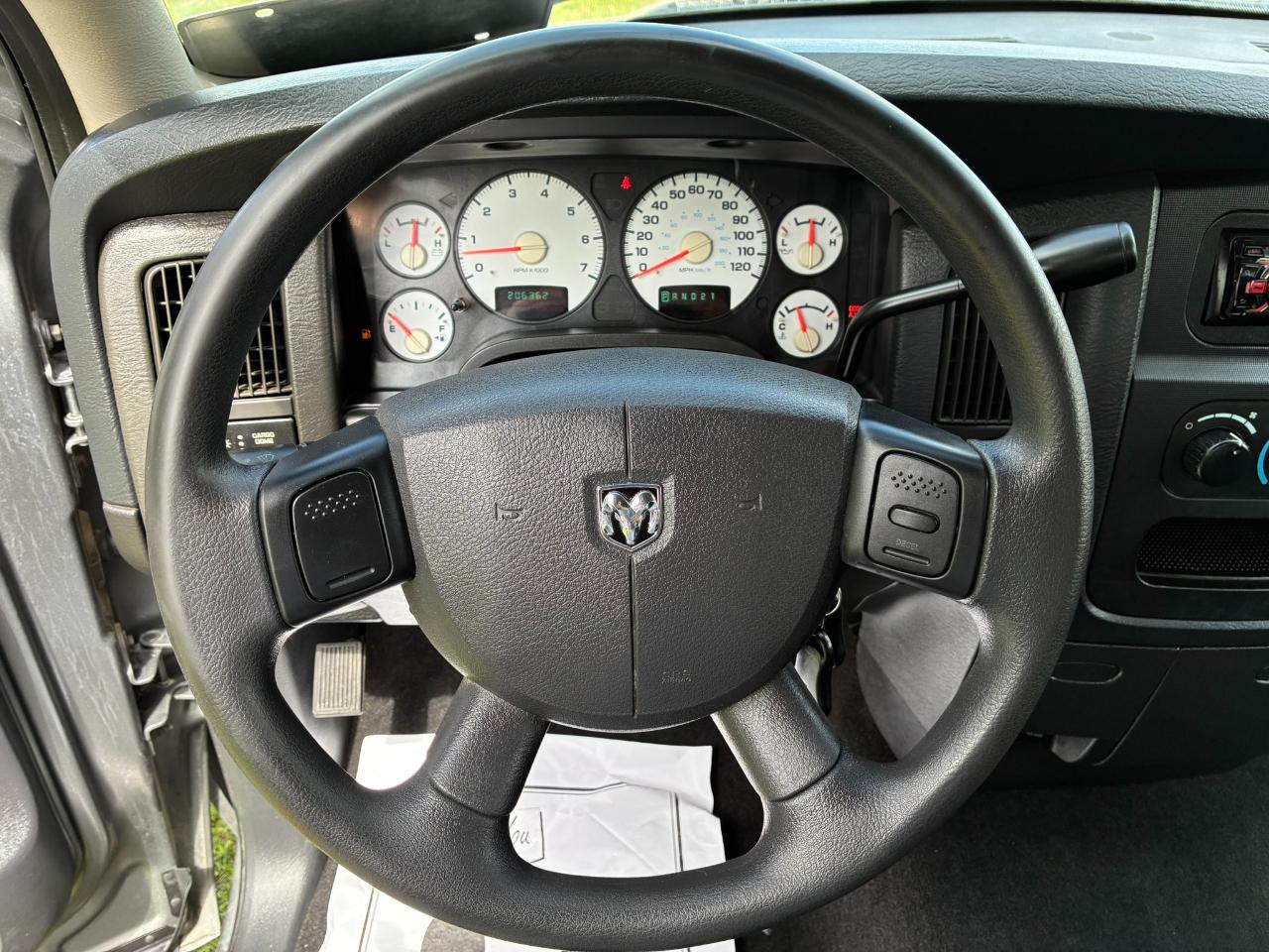 Dodge Ram 1500 Laramie Quad Cab Long Bed 2WD 2005