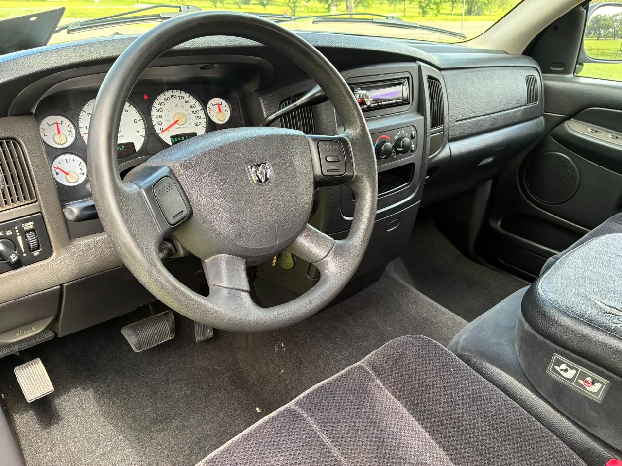 Dodge Ram 1500 Laramie Quad Cab Long Bed 2WD 2005