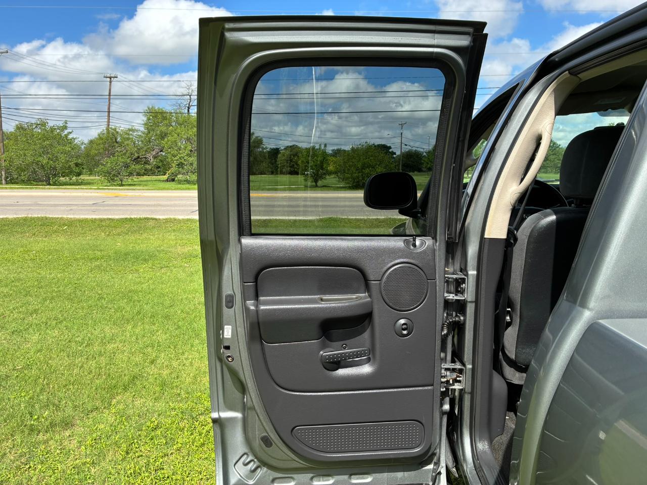 Dodge Ram 1500 Laramie Quad Cab Long Bed 2WD 2005