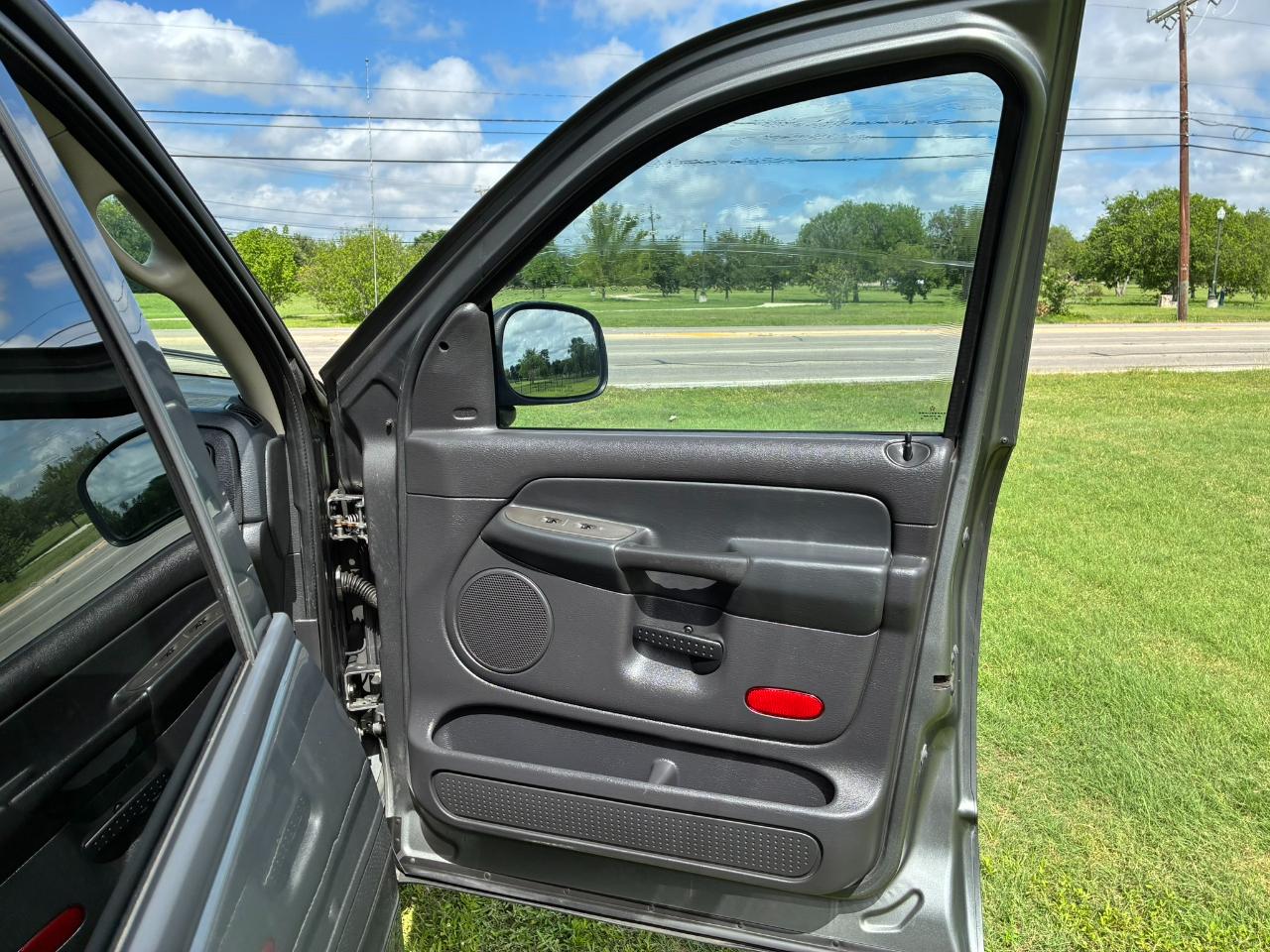 Dodge Ram 1500 Laramie Quad Cab Long Bed 2WD 2005