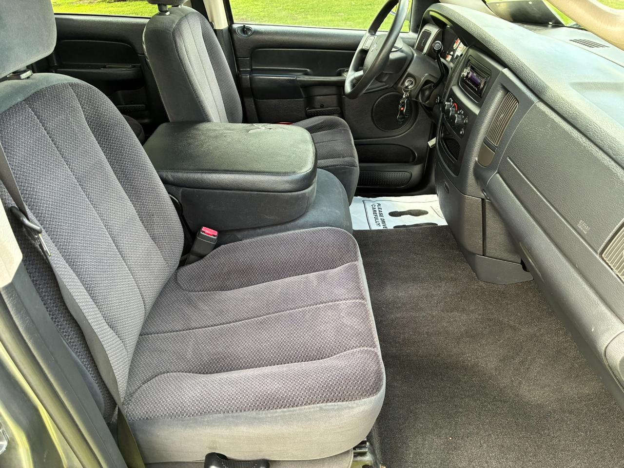 Dodge Ram 1500 Laramie Quad Cab Long Bed 2WD 2005
