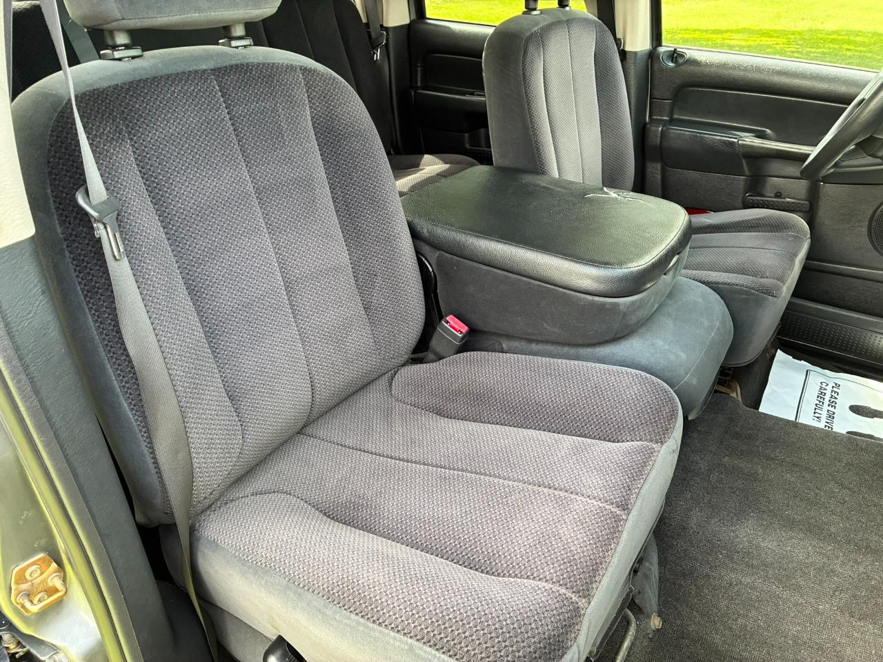 Dodge Ram 1500 Laramie Quad Cab Long Bed 2WD 2005