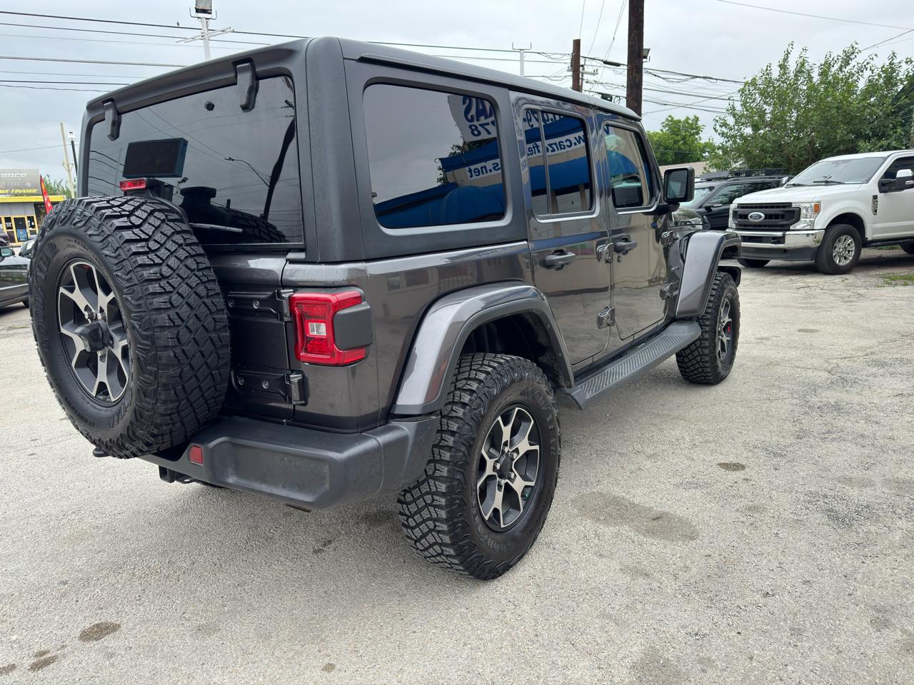 Jeep Wrangler Unlimited Sahara 2019