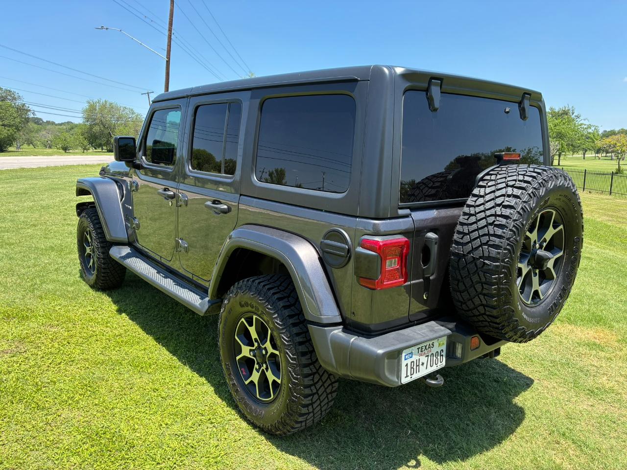 2019 Jeep Wrangler Sahara's photo