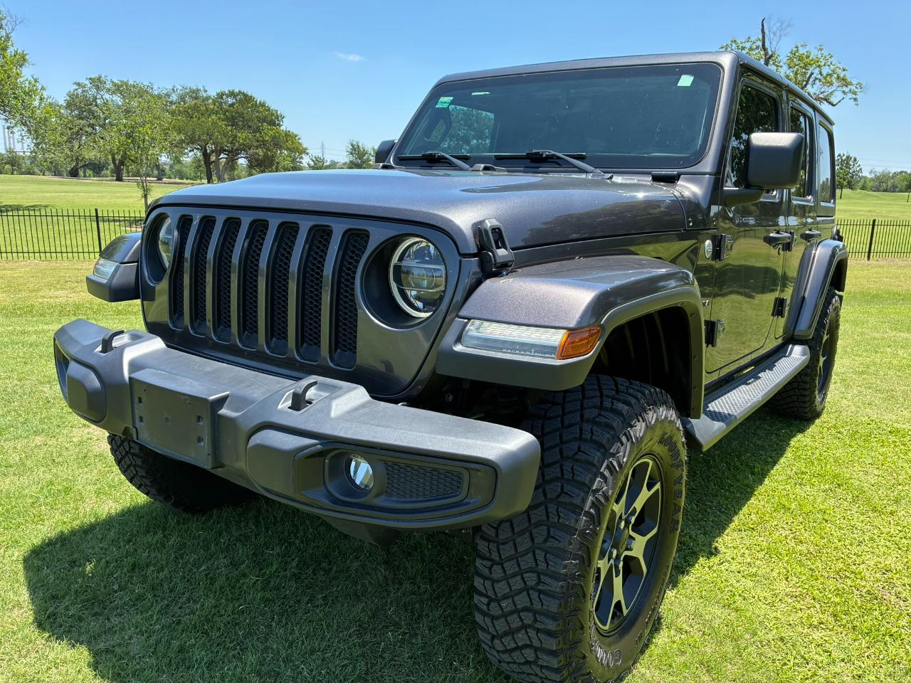 Jeep Wrangler Unlimited Sahara 2019