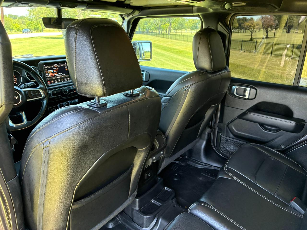 Jeep Wrangler Unlimited Sahara 2019