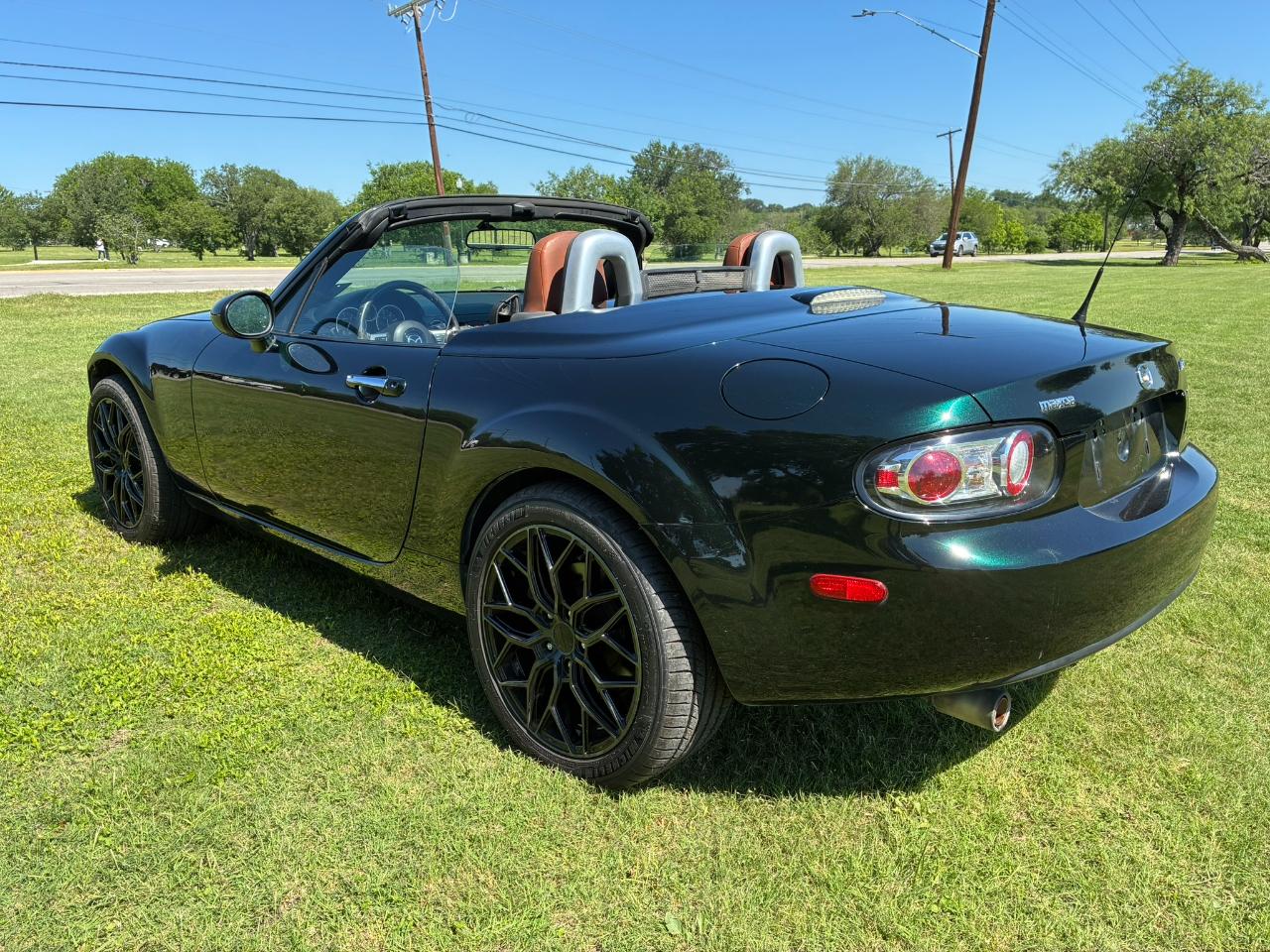 Mazda MX-5 Miata Touring Power Retractable Hardtop 2008