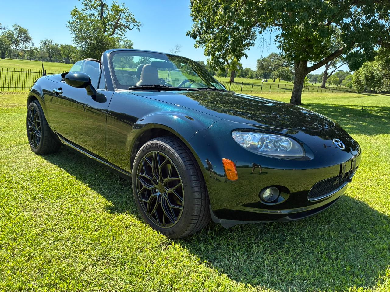Mazda MX-5 Miata Touring Power Retractable Hardtop 2008