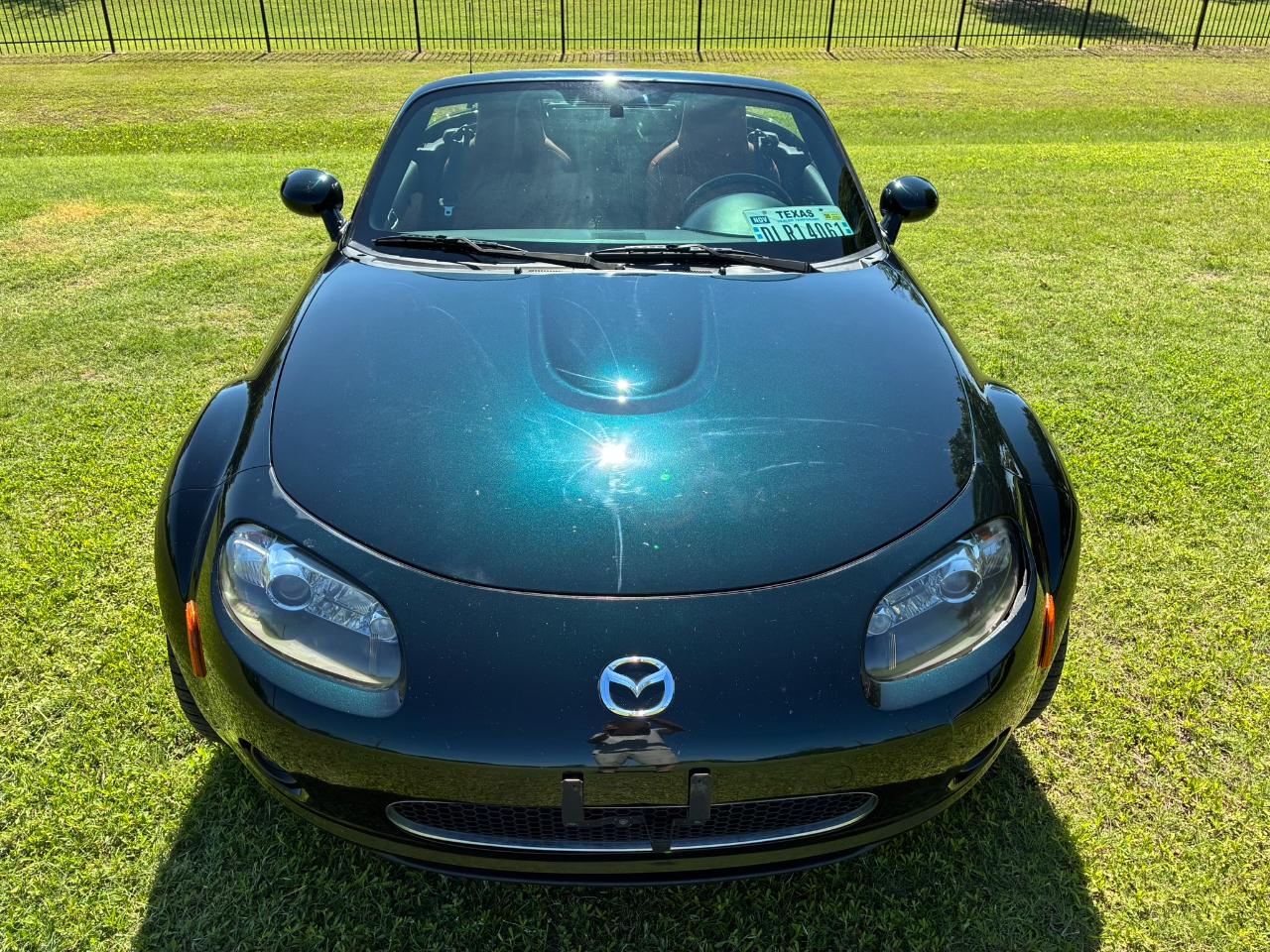 Mazda MX-5 Miata Touring Power Retractable Hardtop 2008