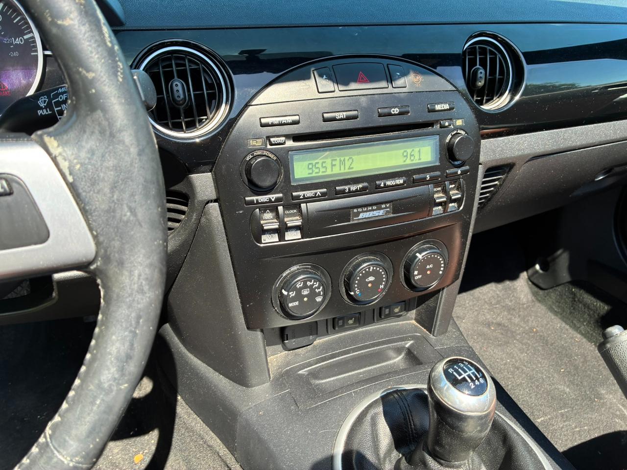 Mazda MX-5 Miata Touring Power Retractable Hardtop 2008