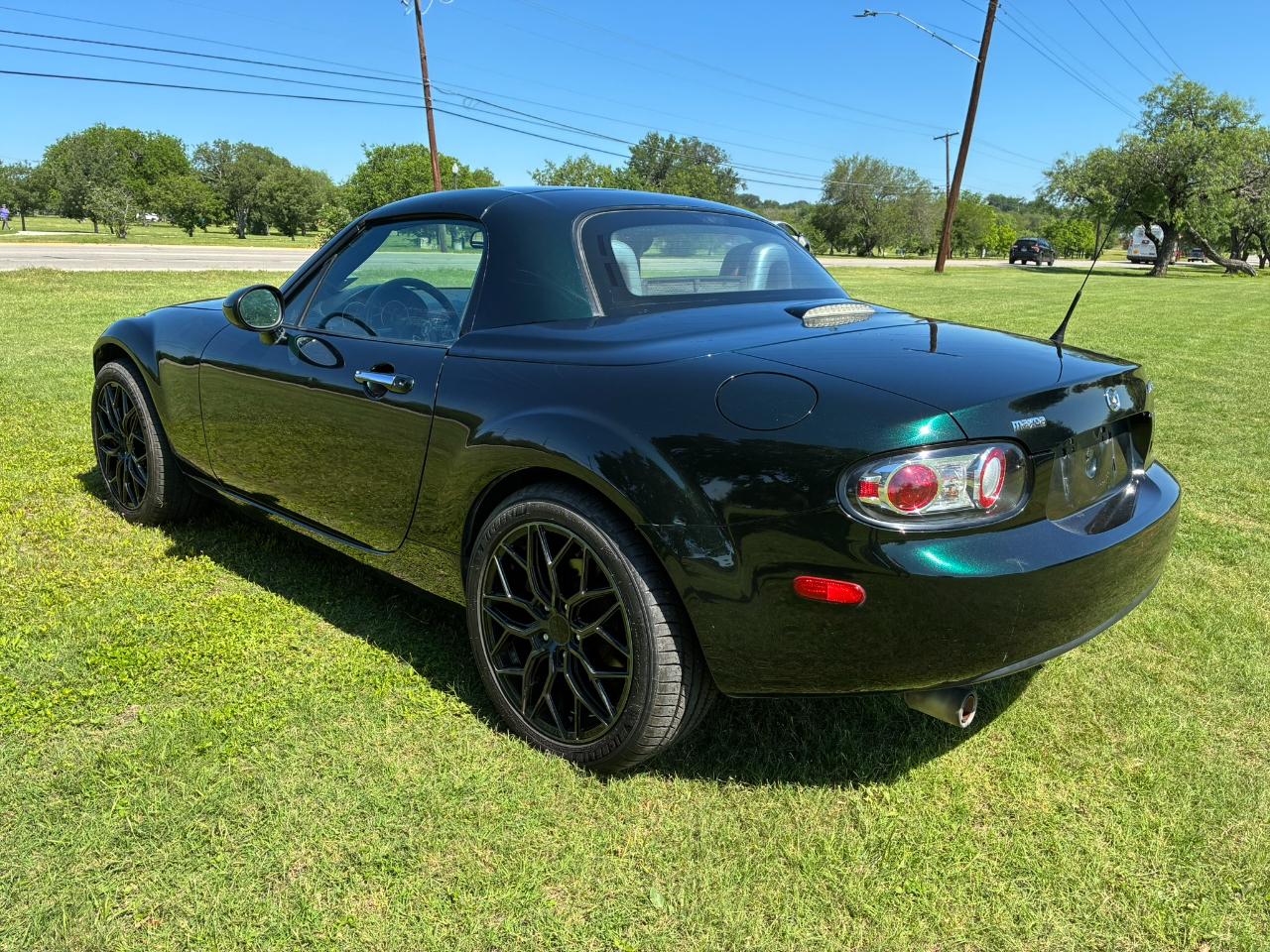 Mazda MX-5 Miata Touring Power Retractable Hardtop 2008