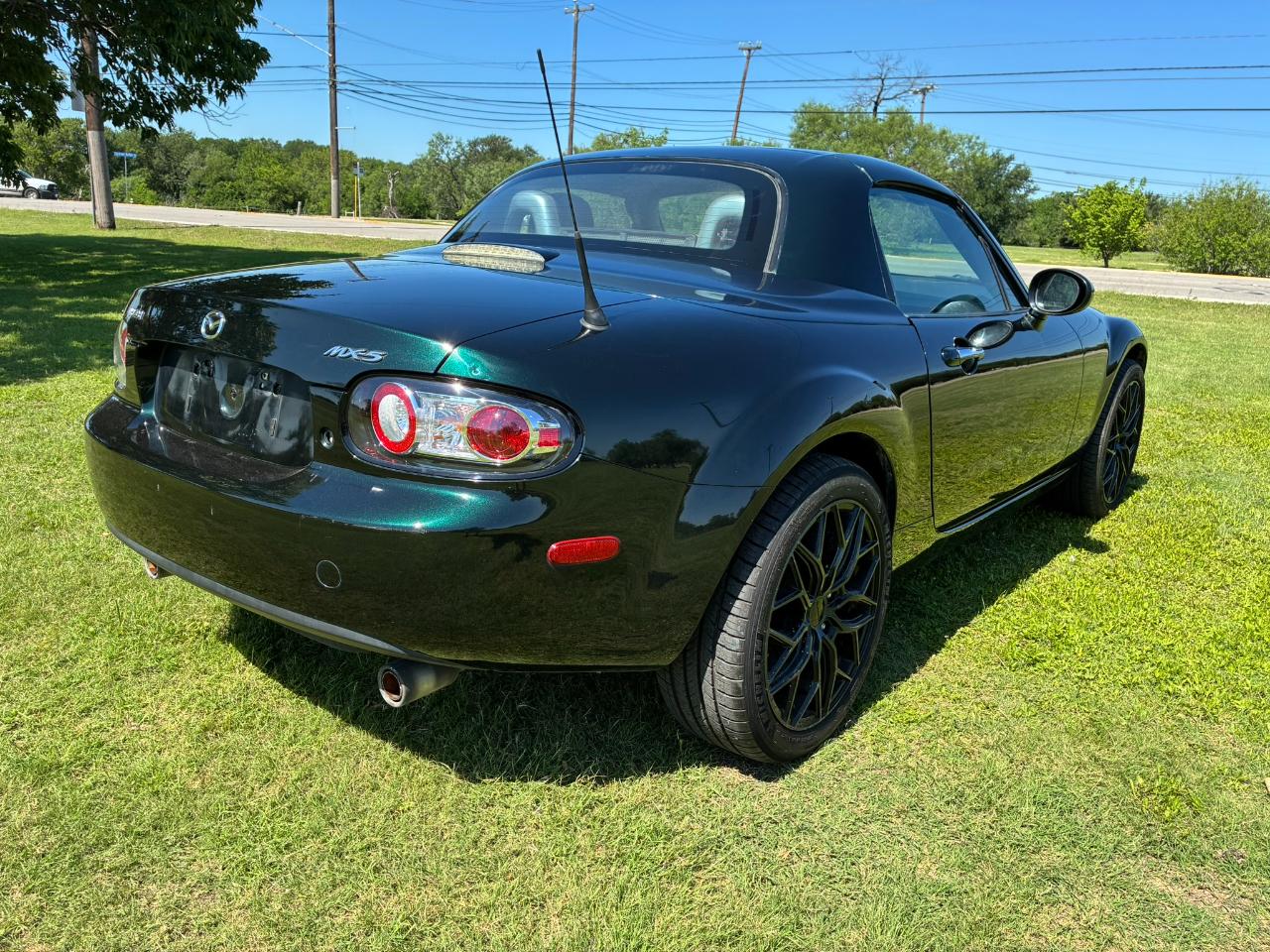 Mazda MX-5 Miata Touring Power Retractable Hardtop 2008