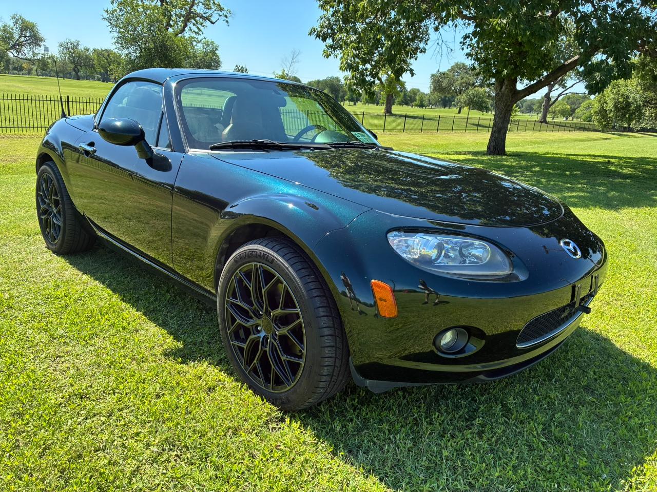 Mazda MX-5 Miata Touring Power Retractable Hardtop 2008
