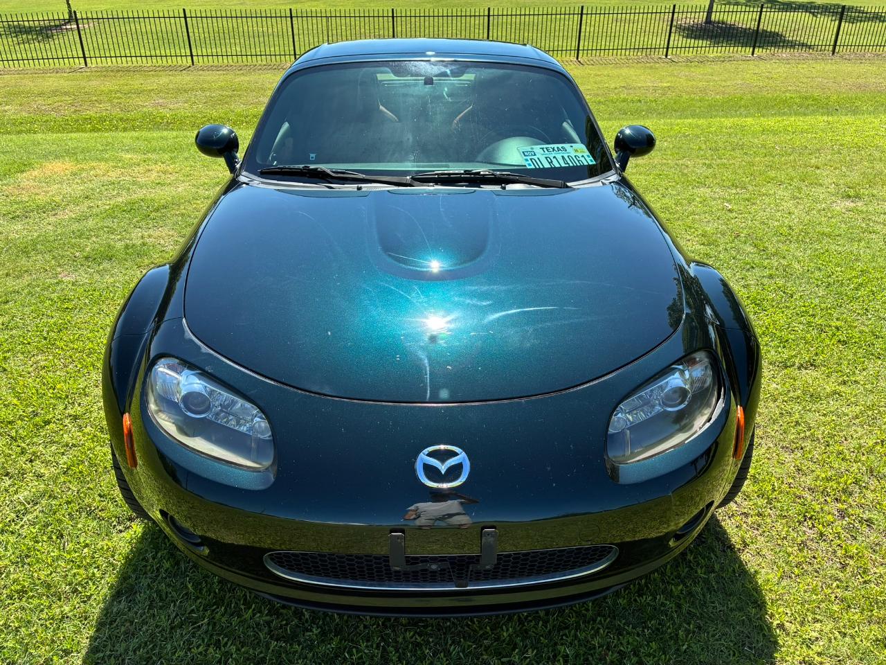 Mazda MX-5 Miata Touring Power Retractable Hardtop 2008