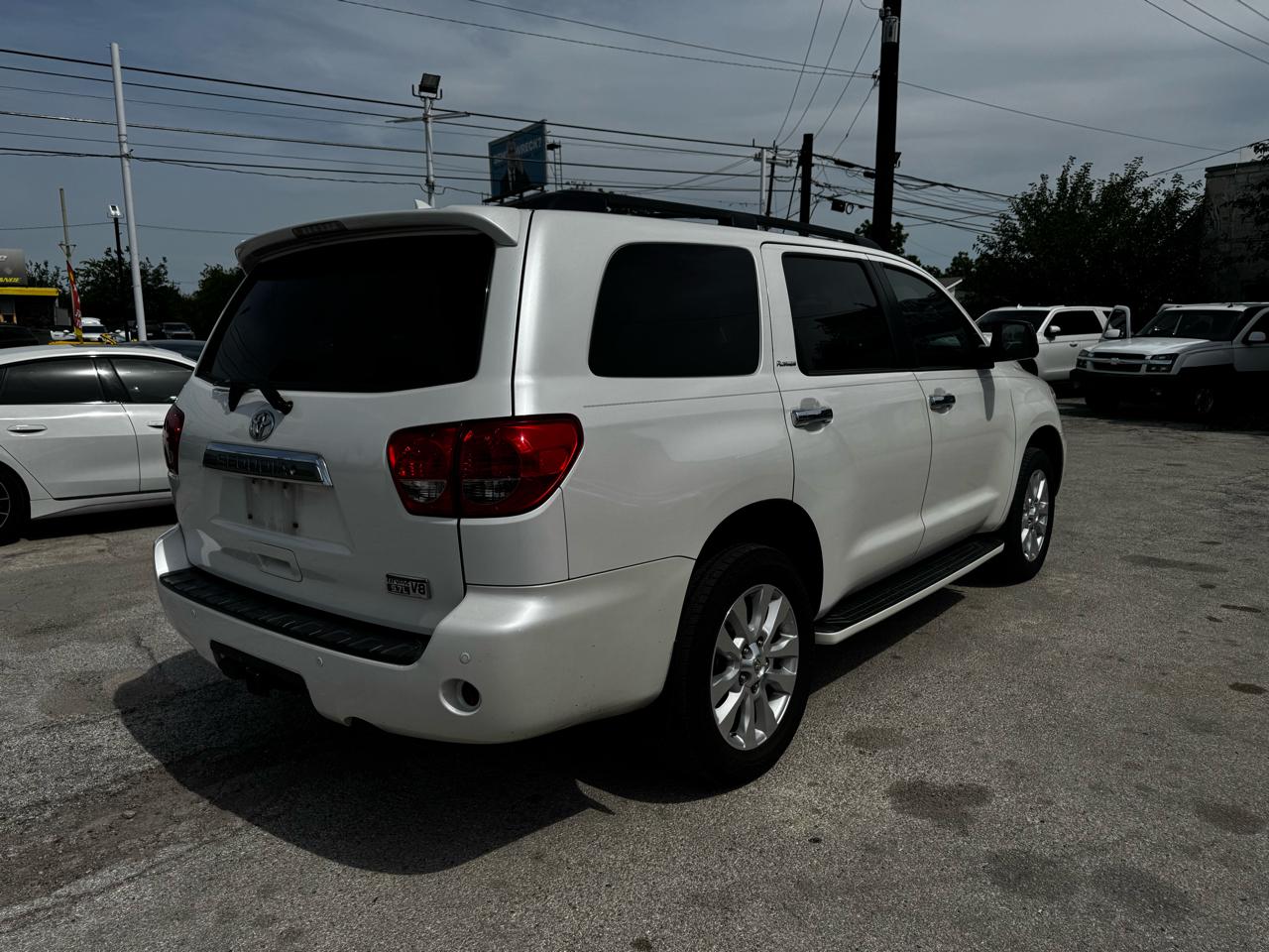 Toyota Sequoia Plantium 2WD 2015