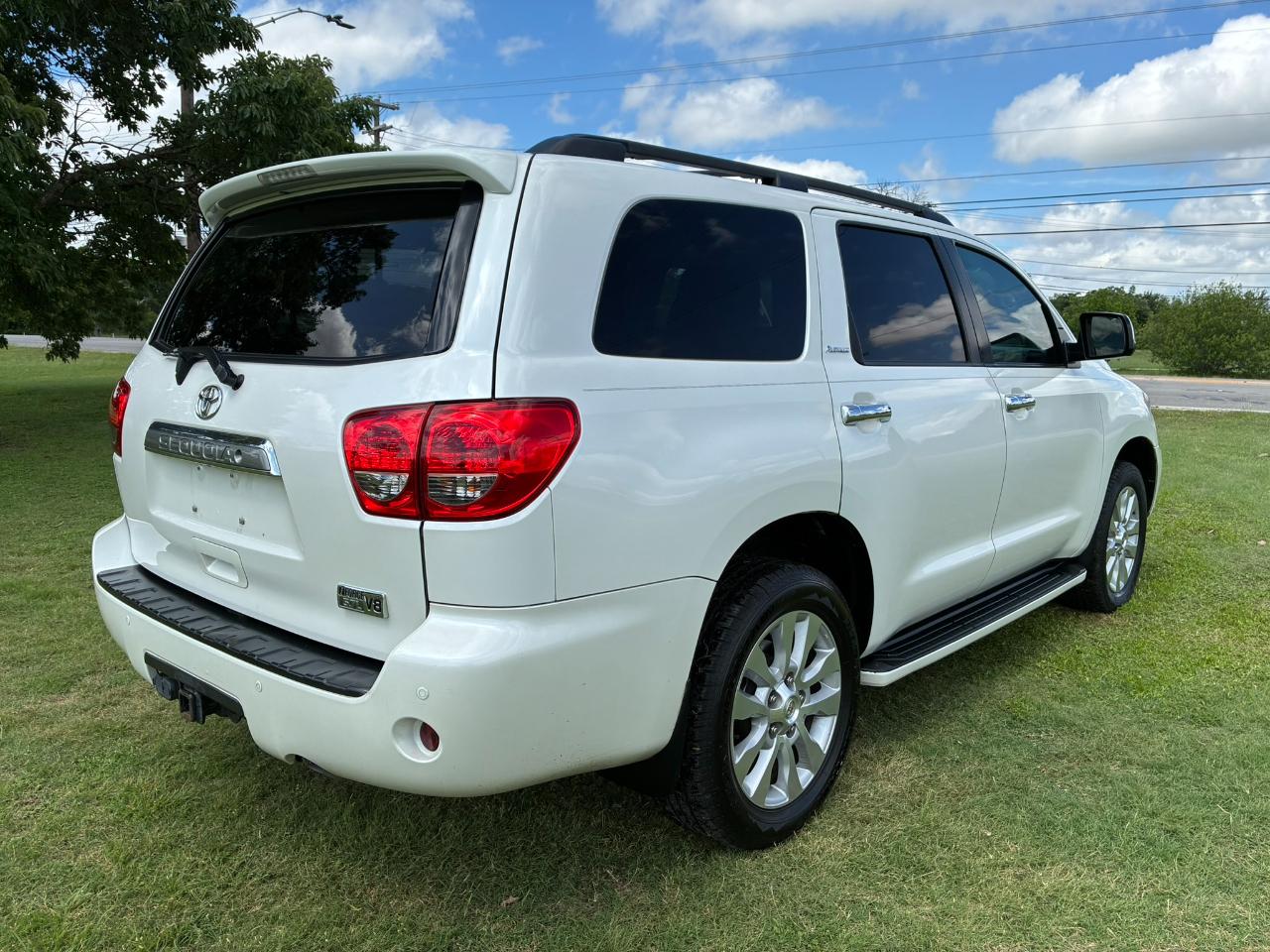 Toyota Sequoia Plantium 2WD 2015