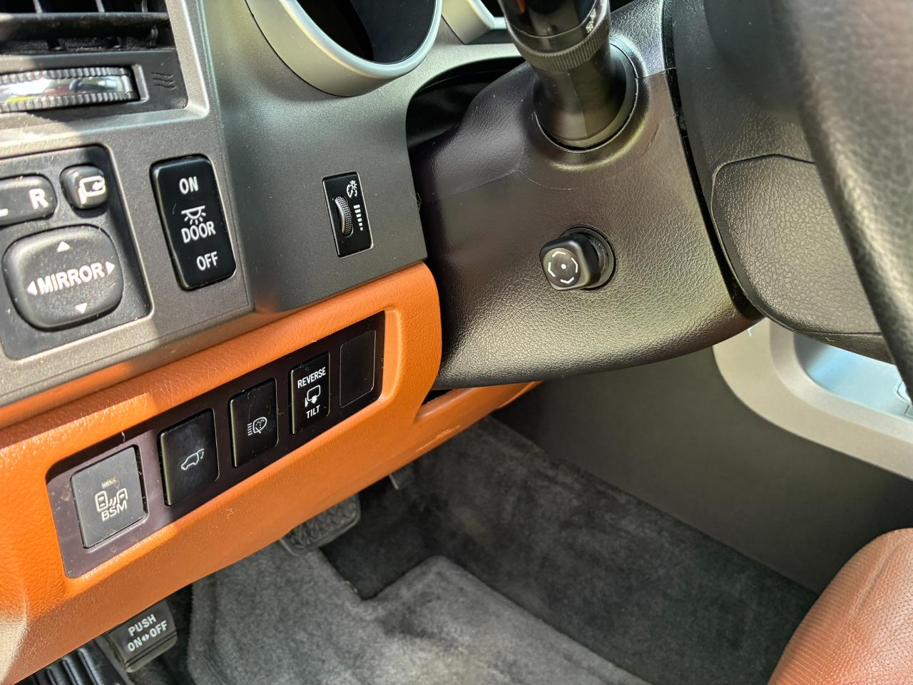 Toyota Sequoia Plantium 2WD 2015