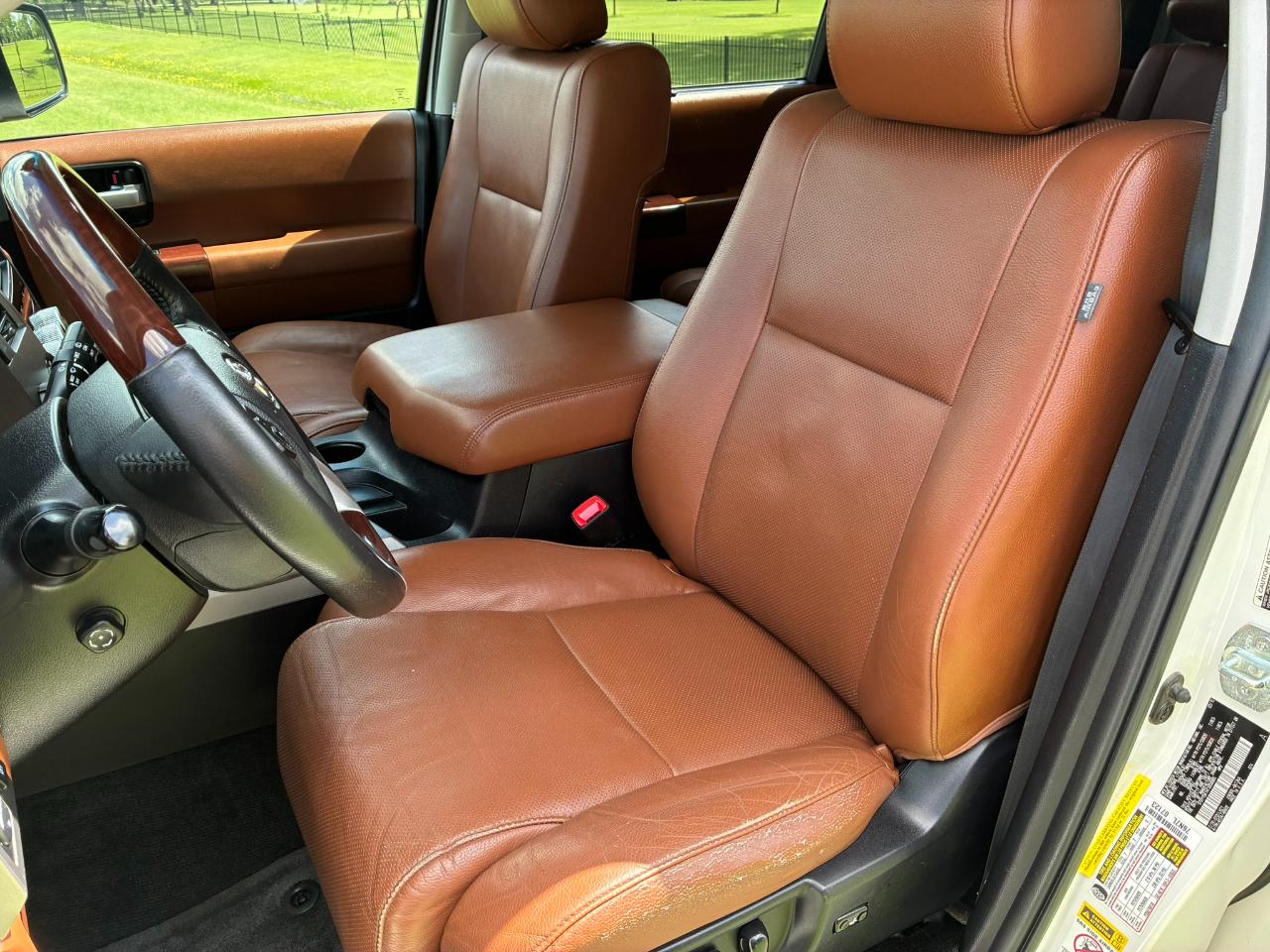 Toyota Sequoia Plantium 2WD 2015