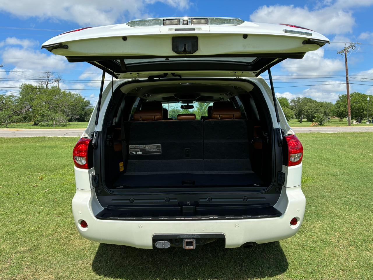 Toyota Sequoia Plantium 2WD 2015