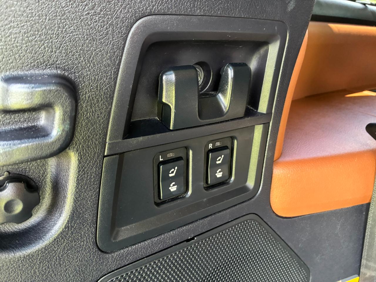 Toyota Sequoia Plantium 2WD 2015
