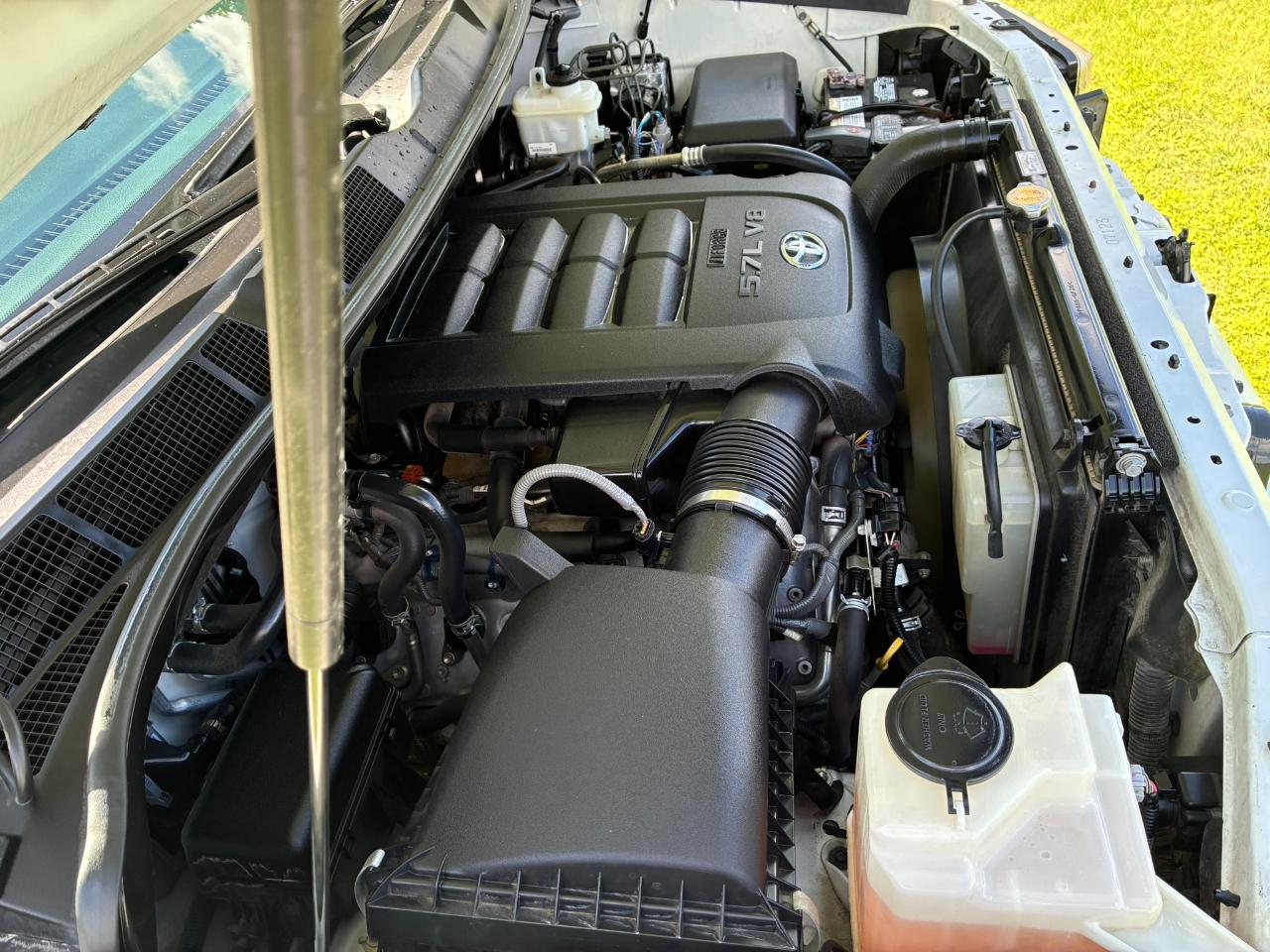Toyota Sequoia Plantium 2WD 2015