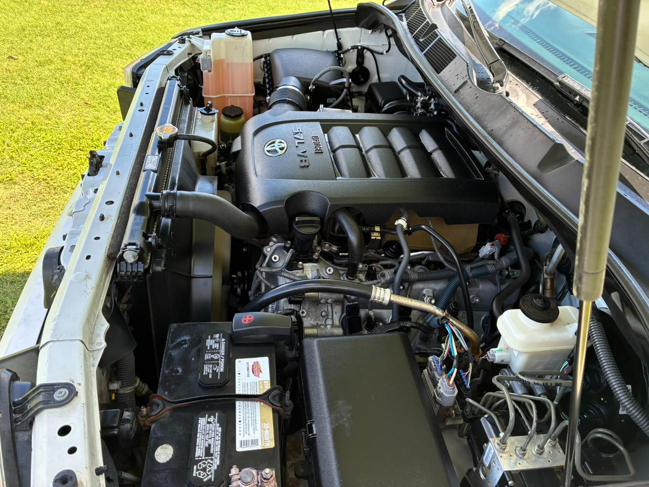 Toyota Sequoia Plantium 2WD 2015