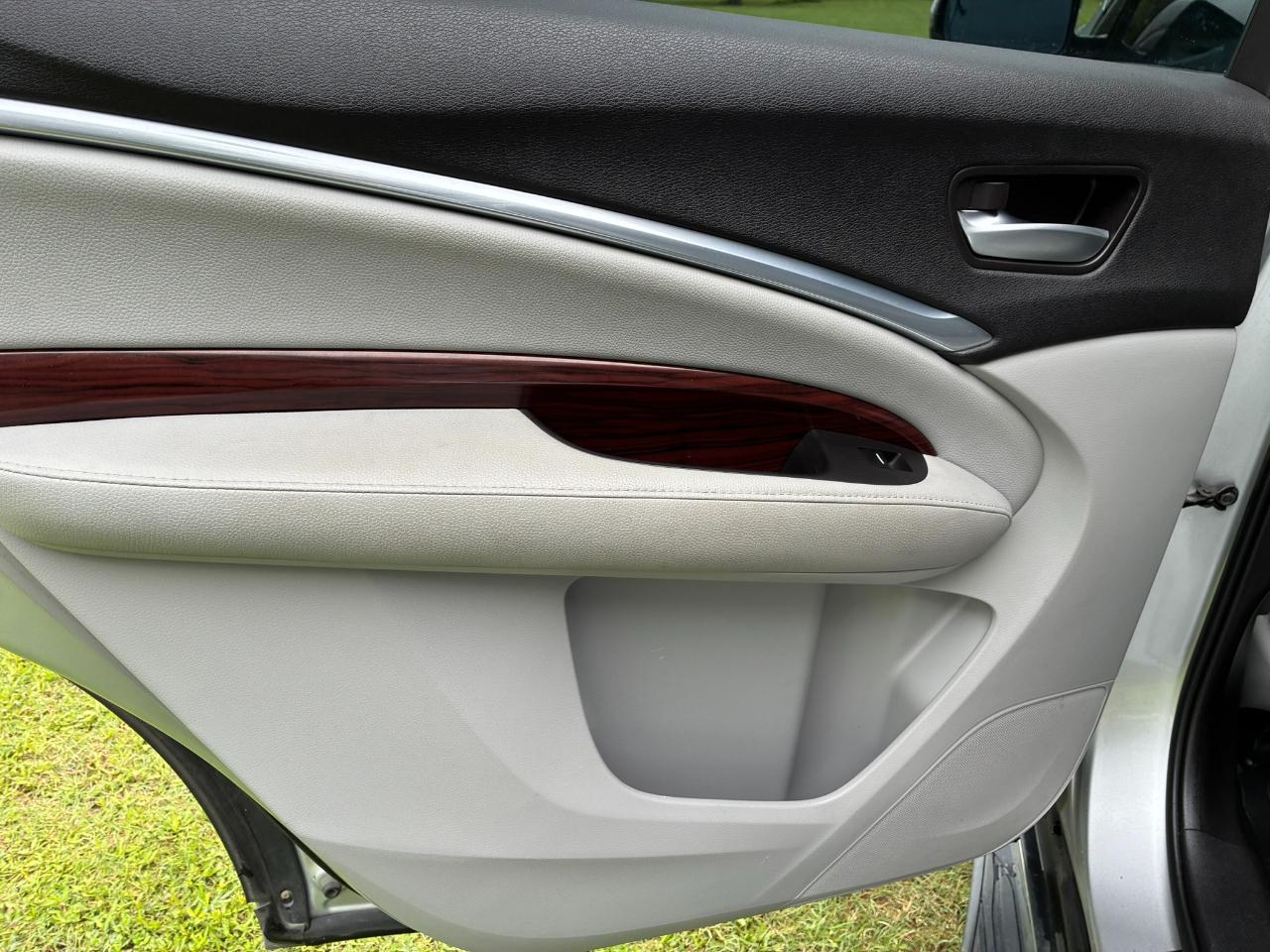 Acura MDX SH-AWD 6-Spd AT w/Tech Package 2014