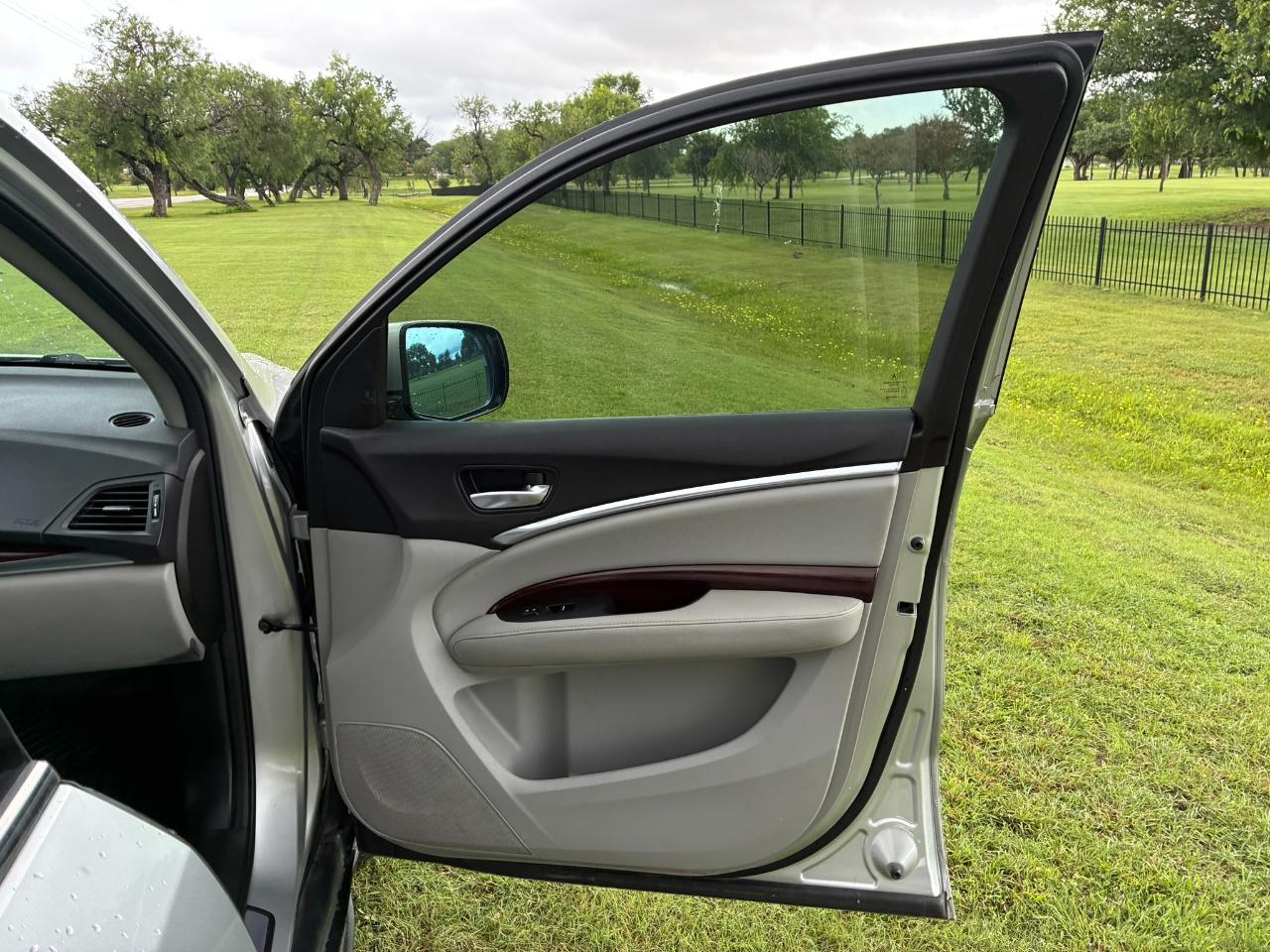 Acura MDX SH-AWD 6-Spd AT w/Tech Package 2014