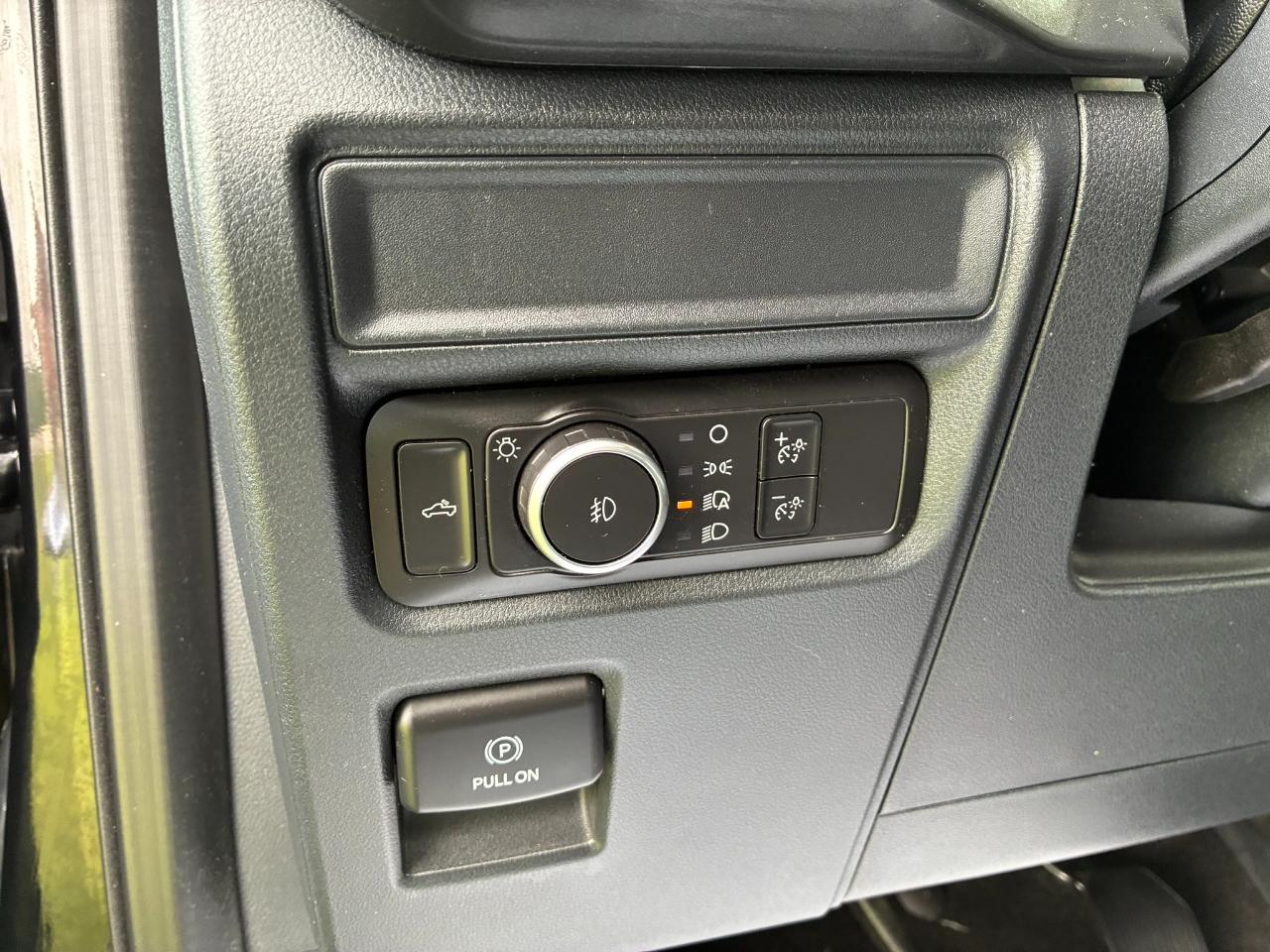 Ford F-150  2021