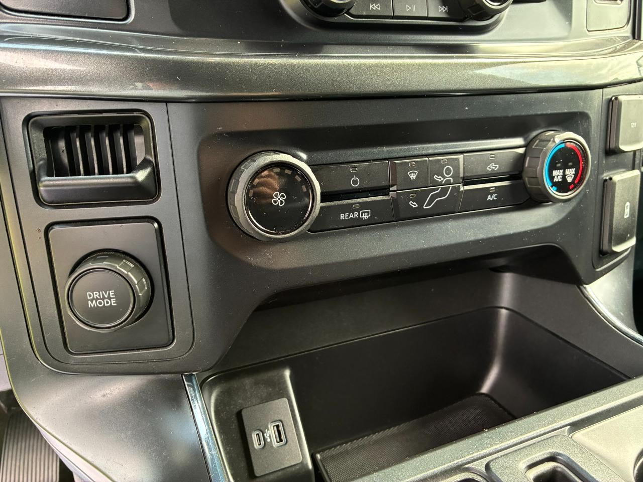 Ford F-150  2021