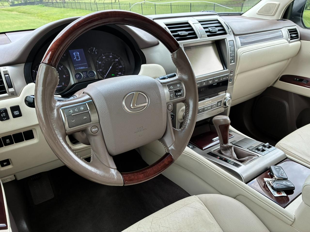 Lexus GX 460 Base 2017
