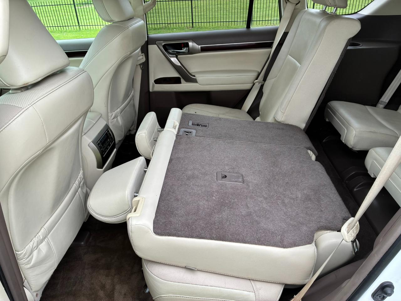 Lexus GX 460 Base 2017