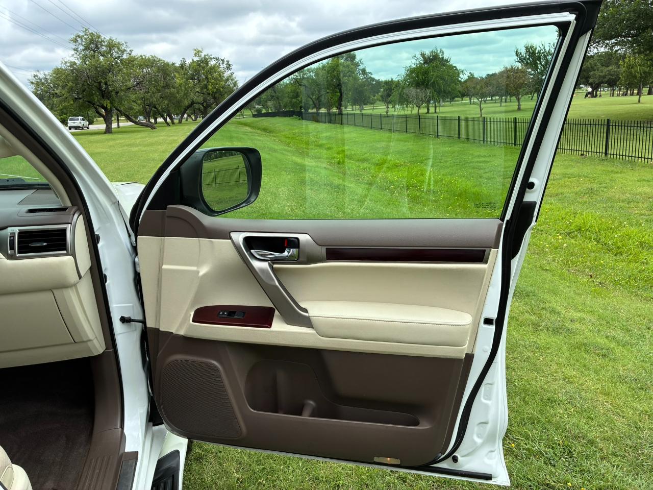 Lexus GX 460 Base 2017