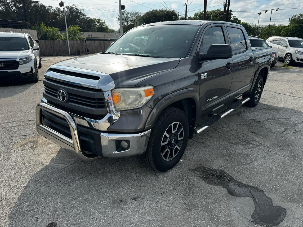 Toyota Tundra SR5 5.7L V8 CrewMax 2WD 2014