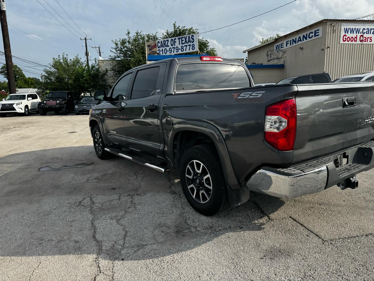 Toyota Tundra SR5 5.7L V8 CrewMax 2WD 2014