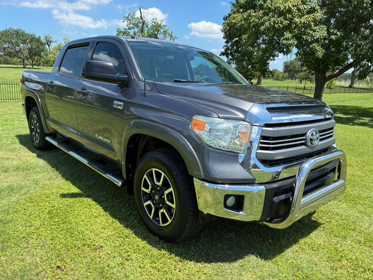 Toyota Tundra SR5 5.7L V8 CrewMax 2WD 2014