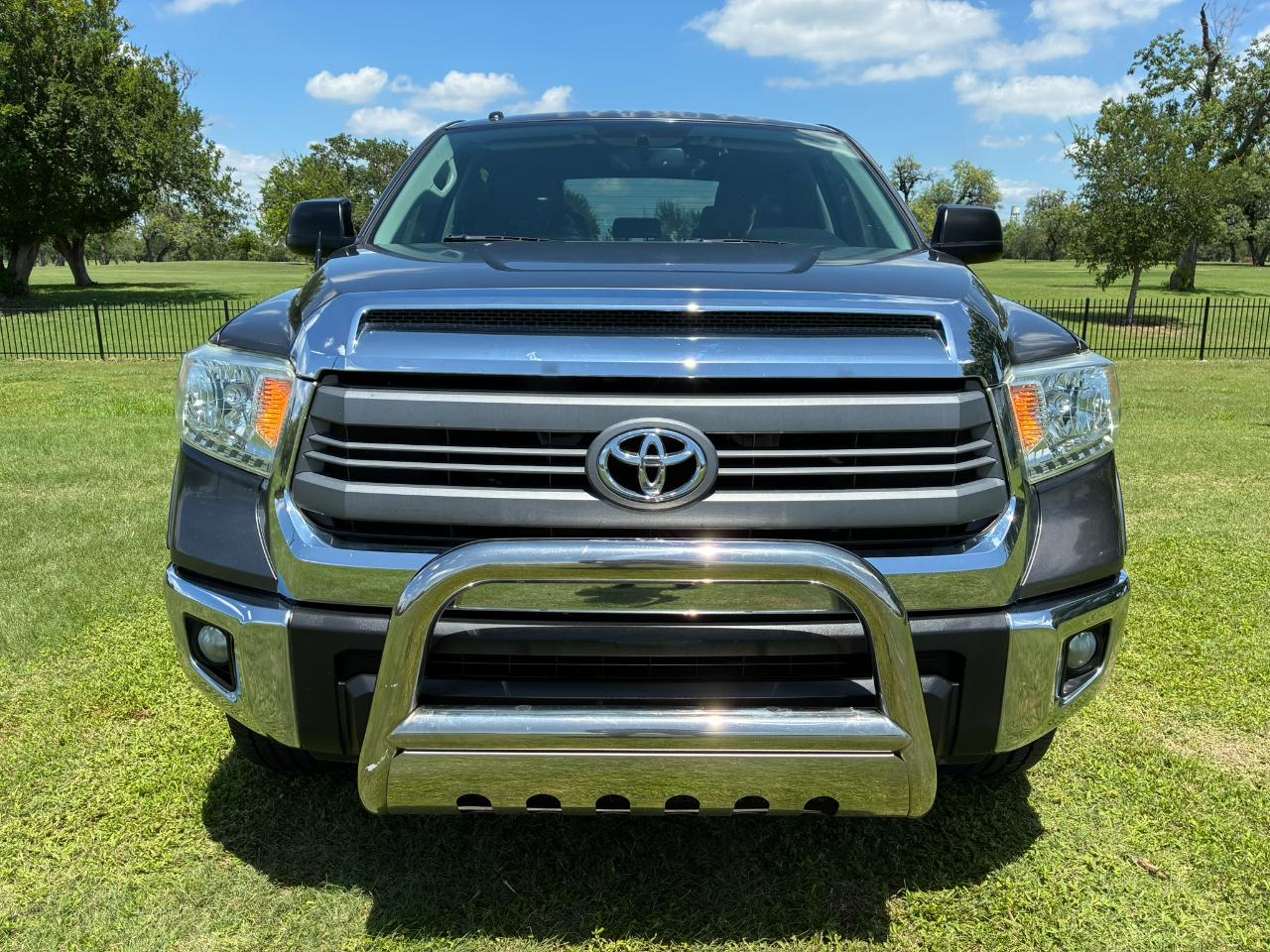 Toyota Tundra SR5 5.7L V8 CrewMax 2WD 2014