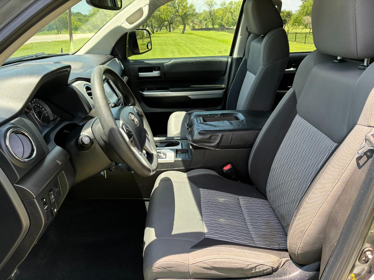 Toyota Tundra SR5 5.7L V8 CrewMax 2WD 2014