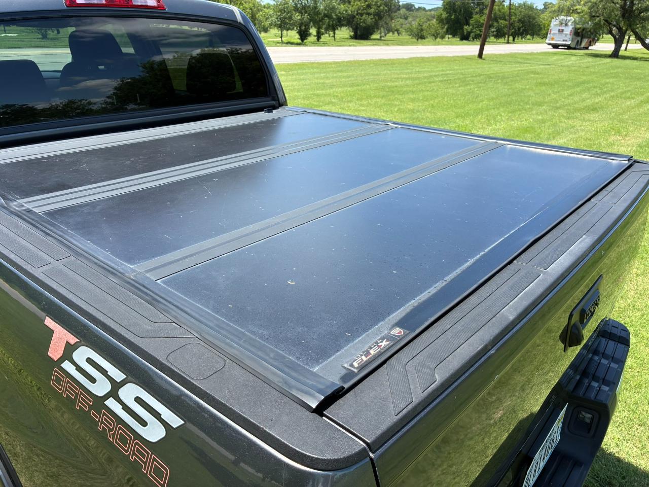 Toyota Tundra SR5 5.7L V8 CrewMax 2WD 2014