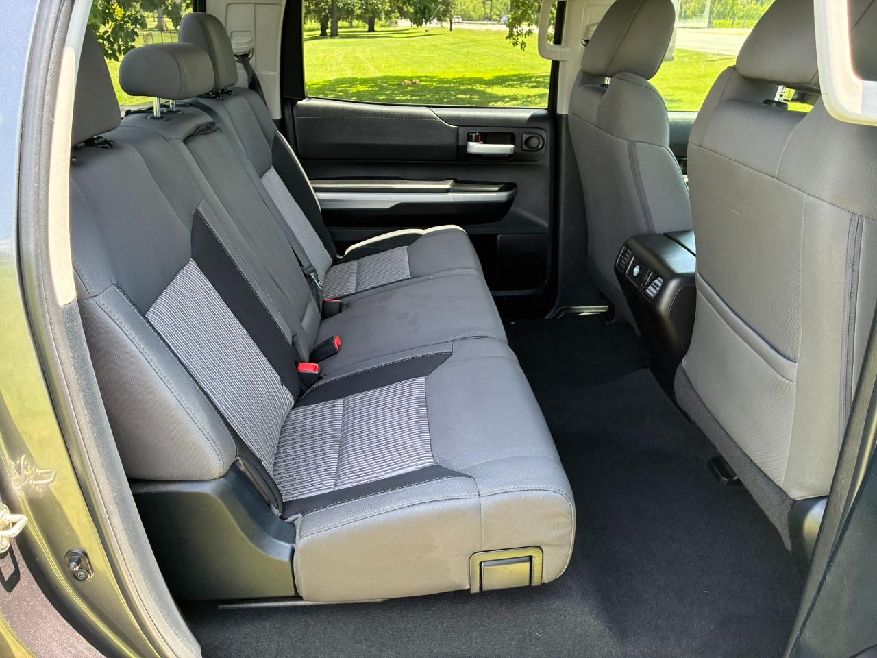 Toyota Tundra SR5 5.7L V8 CrewMax 2WD 2014