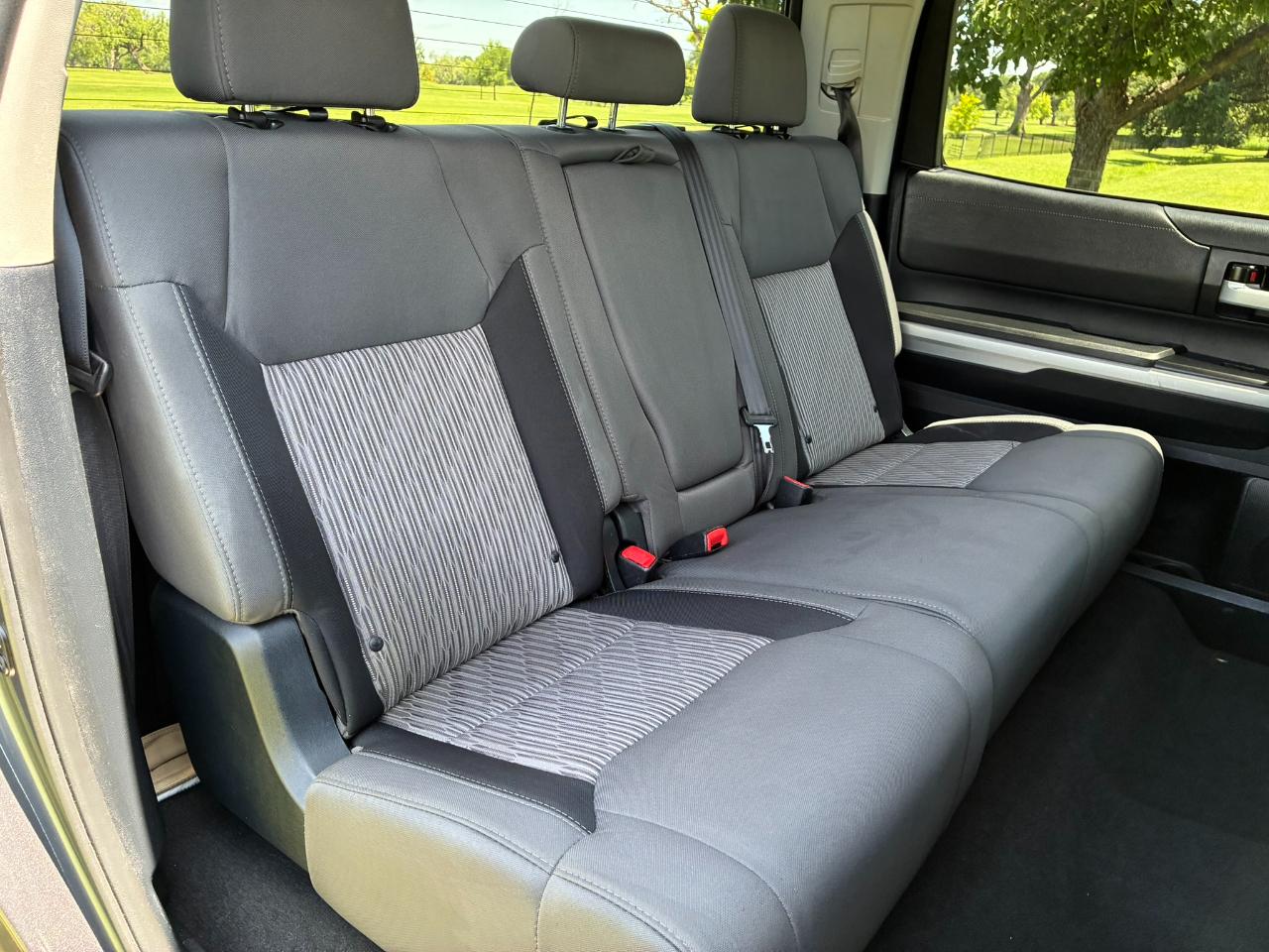Toyota Tundra SR5 5.7L V8 CrewMax 2WD 2014