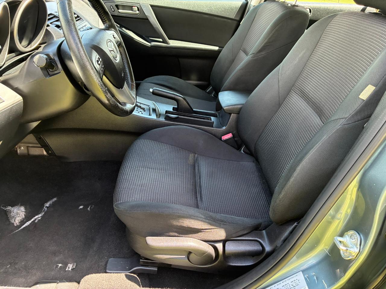 Mazda MAZDA3 i Touring 4D Hatchback 2013