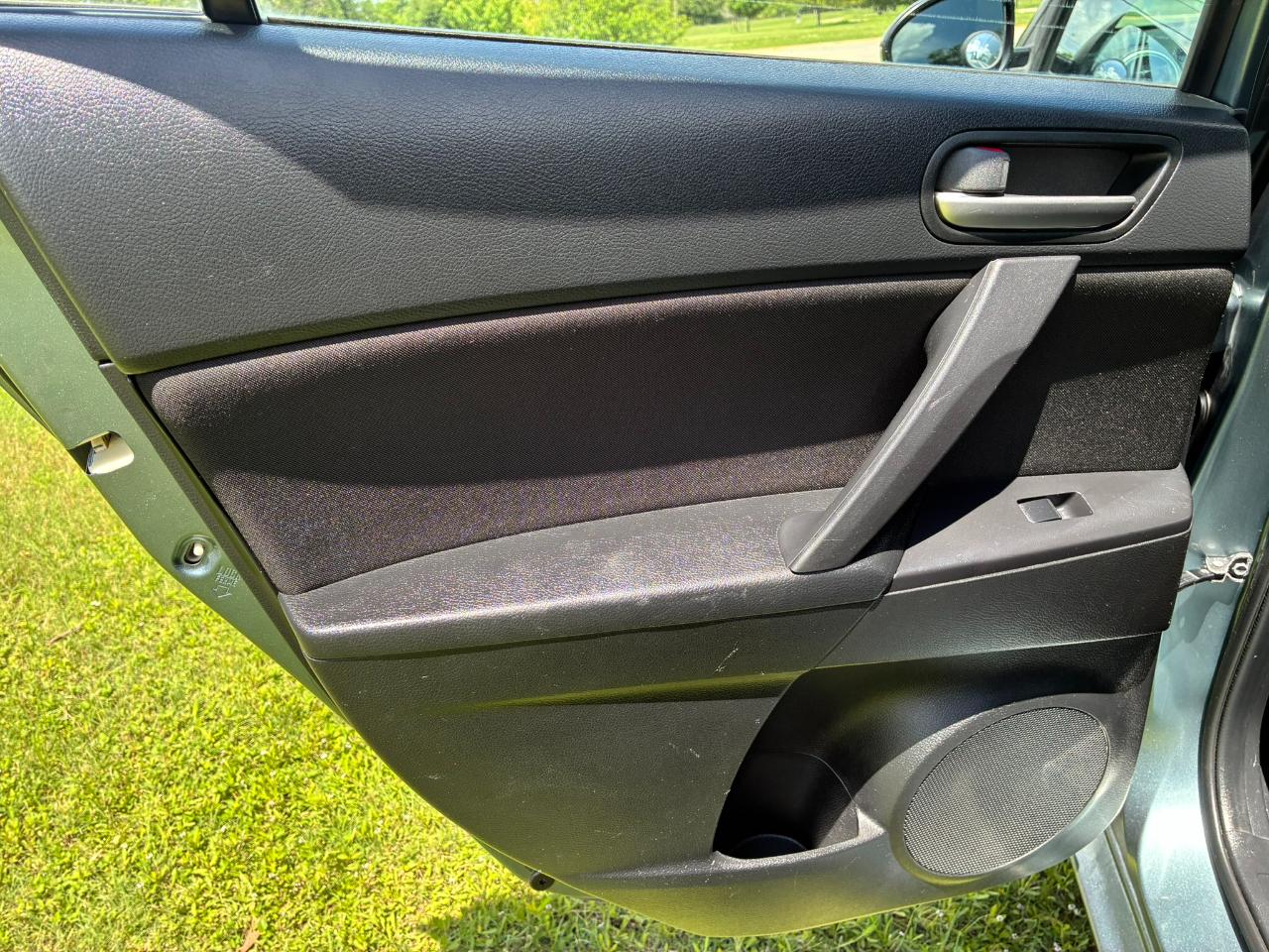 Mazda MAZDA3 i Touring 4D Hatchback 2013