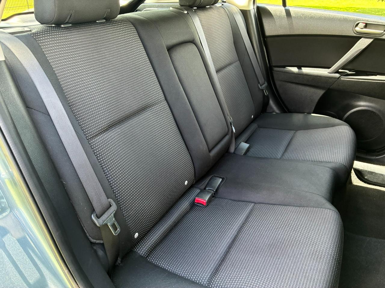 Mazda MAZDA3 i Touring 4D Hatchback 2013